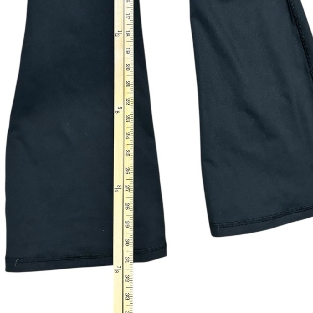 NWT Yogalicious Lux Bella Double Cris Cross Flare Black Small - Picture 4 of 7
